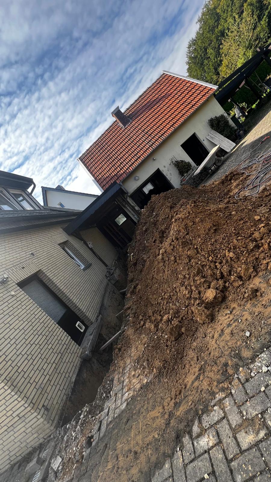 Einfamilienhaus in Detmold – Rohbau und Außenanlagen von BauWerk Lippe